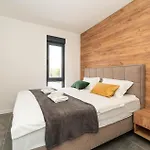 아파트 Lovely In *